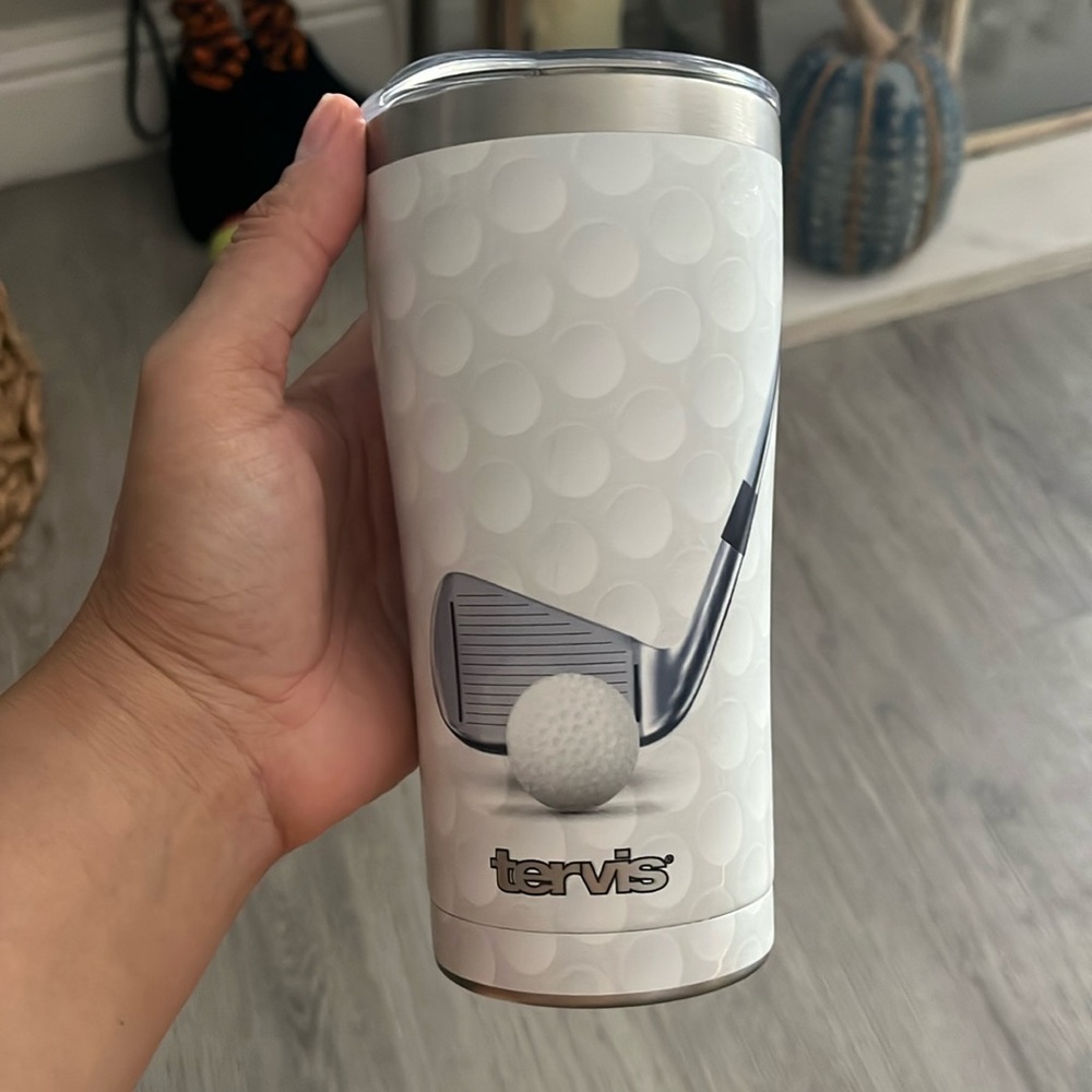 NWT Tervis Golf Ball Texture Golf Ball Tumbler